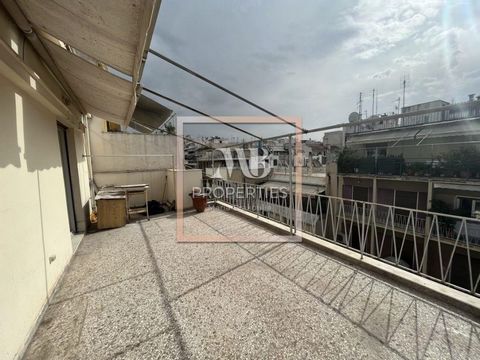 Athens, Patisia-Plateia Koliatsou, Penthouse For Sale, 86 sq.m., Property Status: Needs total renovation, Floor: 5th, 2 Bedrooms 1 Kitchen(s), 1 Bathroom(s), Heating: Central, View: Good, Building Year: 1958, Energy Certificate: G, Floor type: Wooden...