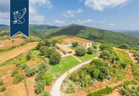 This magnificent suburban residence in the Maremma region in Tuscany is a unique and luxurious property with a panoramic view of the sea of ​​the Argentario coast. The residence covers a plot of 11 hectares and includes a mansion with an area of ​​50...