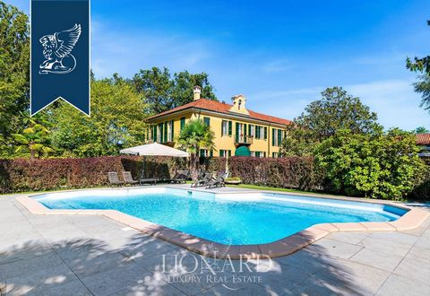 The 18th century villa, located 15 km from the center of Turin, was put up for sale, In the heart of the canavey, on the territory of a vast park with an area of ​​more than three hectares with a pool. Plot of 5000 square meters. Protected around the...
