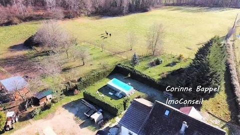 Like an English cottage with a horse field. Mandate managed by Corinne Bappel available on ... In the PARC REGIONAL PERIGORD LIMOUSIN, 2 steps from La Coquille and its amenities, this house estimated from the middle of the 19th century is described a...