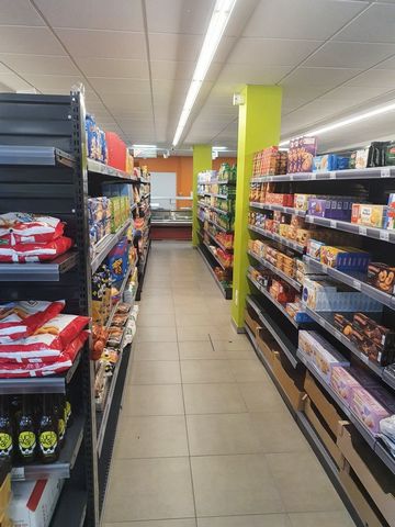 NEW ONLY AT NOOVIMO Your Noovimo Advisor (mhcorcuff@noovimo ... offers for sale this BUSINESS of supermarket in a town 30 minutes east of Rennes, on a city of the order of 2400 hab (Location not specified for reasons of confidentiality). This store w...