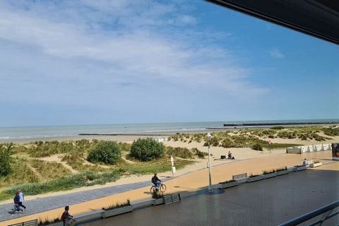 Apartment with 3 bedrooms centrally located on the sea wall dolce gusto coffee maker with beans Nestled in the serene coastal town of Nieuwpoort, this exquisite apartment offers the perfect blend of comfort, convenience, and breathtaking vistas. Loca...