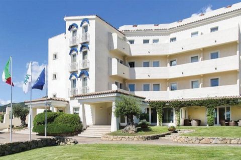 Bienvenido al Hotel Baja en Cannigione, un prestigioso hotel situado en la reconocida localidad turística de Cannigione, en la espléndida Costa Esmeralda, en Cerdeña. Este encantador hotel ofrece una oportunidad única para inversores u operadores del...