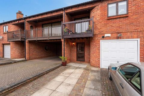 This is a unique link semi-detached property with three bedrooms, two bathrooms, a kitchen, and an open plan living dining room located in the centre of Leamington Spa with a feature spiral staircase, private south-facing balcony, enclosed courtyard ...