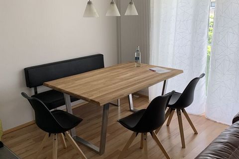 The apartment building was only built in 2011, the holiday apartment is very modern and mostly equipped as new. It is a spacious 90 sqm 3 room apartment with 2 separate bedrooms. One with a large new box spring bed (1.80m wide) and one with 2 single ...