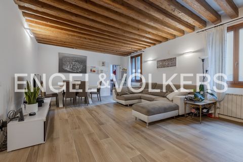 Very close to Fondamente Nove, this first floor flat has been completely restored and is in excellent condition, where typical details such as exposed beams have been harmonised with more contemporary finishes. The property is composed of an entrance...