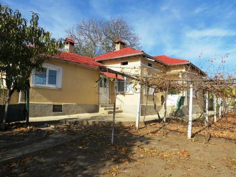 . 3 Bed partly renovated house near General Toshevo IBG Real Estates is pleased to offer this partly renovated house, set on a plot of around 1460 sq.m. of land in a well organized, peaceful village located 35 km to the sea and 8 km to the town of Ge...