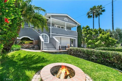 Superbly Remodeled Southwest San Clemente Home! An amazing custom home just 3/1 O's of a mile to the steps that lead down to 