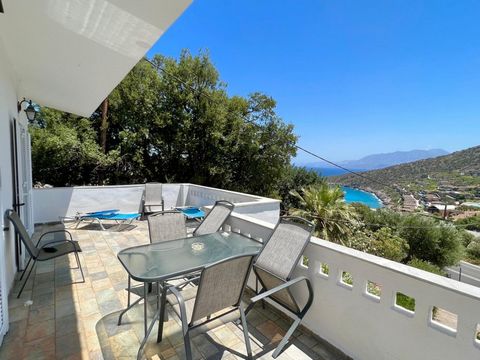 Located in Agios Nikolaos. Set in the area of Vathi, Agios Nikolaos, Crete this is a very beautiful sea view house on a private plot of land of 1000 square meters and in walking distance from the beach. The property of 175 m2 consists of a house and ...