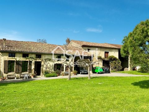 Immerse yourself in the captivating history of this exceptional residence. Nestled just 5 minutes from Mirepoix, it reveals its charm in a wonderfull natural setting, offering breathtaking views of the majestic Pyrenees and the Château de Lagarde. Th...