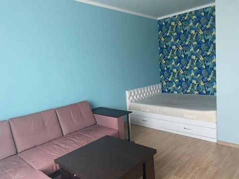 Сдается в аренду уютная однокомнатная квартира в хорошем состоянии в городе Новотроицк, расположенная по адресу: ул. Пушкина, д. 52. Расположенная на 3-ем этаже 5-ти этажного дома. Квартира полностью меблирована и оснащена бытовой техникой. #8577206#