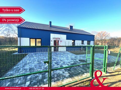 Energy-efficient house in a beautiful area near Gdansk and the golf course! An energy-efficient, detached house in the Scandinavian style, where you can live in harmony with nature, but at the same time in close proximity to the city. It is an except...