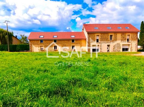 Located 2 minutes from the center of Palinges and close to all amenities, here is an exceptional property by the quality of its renovation, on a large plot adjoining an orchard and a river. This building is so large it could be turned to an hotel. We...