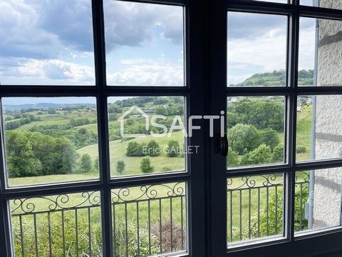 Located in Corrèze in Yssandon, this beautiful property offers an idyllic setting in the countryside and enjoys a breathtaking panoramic view of the area. This pretty house is located on a large plot of 8 hectares with a fish pond and private, ideal ...