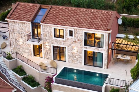 New, luxurious villa, 20 m from the sea, in the heart of the picturesque town of Slano, not far from Dubrovnik. Dubrovnik is only 27 km away, while the nearest airport is 40 km away, which allows easy access to all local attractions and amenities. Th...