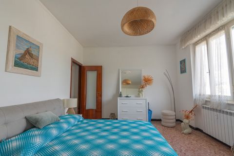 Het appartement in Portovenere heeft 2 slaapkamer(s) en kan gereserveerd worden tot 4 personen. Accommodatie De accommodatie heeft een oppervlakte van 90 m². Tevens heeft u de beschikking over wasmachine, strijkijzer, haardroger, balkon, centrale ver...