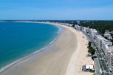 Prachtige studio van 27 vierkante meter gelegen in &àgrave; La Baule-Escoublac. Array Geschikt voor 2 personen, ideaal voor een romantisch verblijf. Je kunt niet anders dan genieten van de ligging dicht bij de zee en ernaast. nabijheid met alle voorz...