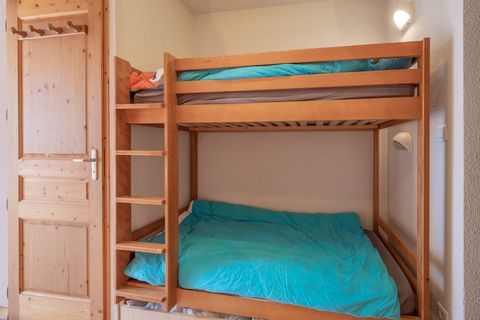 Diese ferienwohnung in Morillon mit 1 Schlafzimmer und hat eine Kapazität für 6 personen. Unterkunft Unterkunft hat 37 m² befindet sichgeschmackvoll ausgestattet und voll ausgestattete, Die Unterkunft befindet sich in der Nähe von direkt am skigebiet...