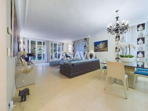 Casavo offers for sale this 5-room apartment of 176 m² (110 m² Carrez + 198 m² garden). Located in the heart of the prestigious Saint-James district in Neuilly-sur-Seine, this superb apartment combines elegance, comfort, and high-end features. The la...