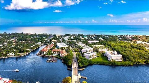 Sitting at 1177 George Bush Blvd. in Delray Beach, 1177 Moderne is a boutique 16-unit luxury community just one block from the beach & a short stroll from the Intracoastal. Blending contemporary comforts with South Florida charm, the residence at #30...