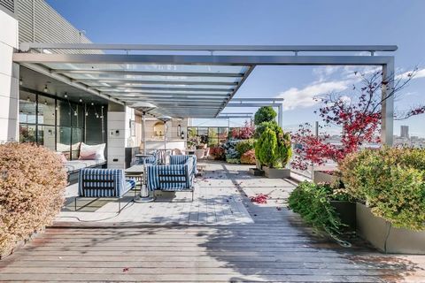 Barnes is honored to present to you an exceptional real estate gem: a corner duplex penthouse, whose location on one of the most iconic streets of the prestigious Almagro neighborhood makes it a true architectural treasure. This elegant home is shelt...