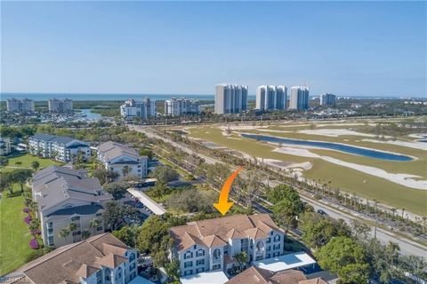 Just minutes away from the Gulf of Mexico, this rarely available spacious 2 Bedroom plus den, end-unit has been beautifully renovated and offers a fabulous open living plan that seamlessly flows from the front of the home out onto your oversized scre...