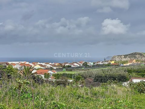 In a tranquil area known as Areias de Rabo de Peixe, surrounded by large estates and isolated villas, we present a plot of land with easy access and a privileged location on the heights, providing breathtaking views of the sea and mountains. Key Feat...