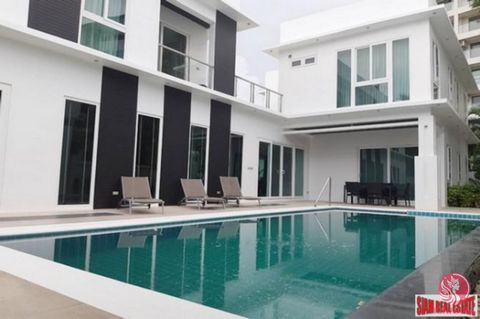 This beautiful house offers a living area of approximately 500 sqm including two large balconies and a rooftop terrace for outdoor entertaining. The roof top includes a jacuzzi, sauna room and a BBQ area. The home is two storeys and has five extra la...