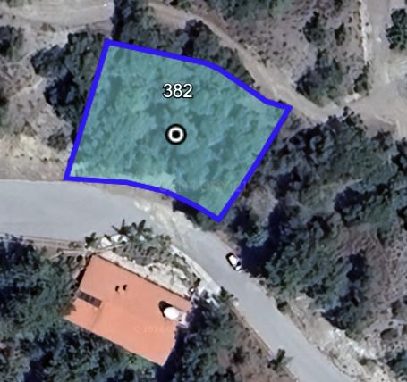 Plot in a nice quiet neighborhood on the way to Troodos. Residential Construction dencity 35% Coverage 20%