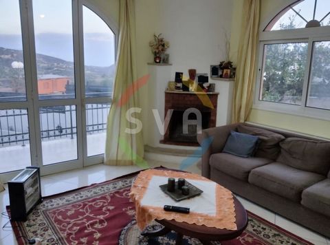 Villa For sale in Asgata. The Villa is 600 sq.m. and it is located on a plot of 1.065 sq.m.. It consists of: 6 bedrooms (1 Master), 3 bathrooms, 1 wc, 1 kitchens, 1 living rooms and it also has 2 parkings (2 Closed). The property was built in 2009. I...