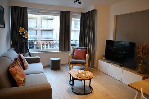 Renoviertes Apartment mit 2 Schlafzimmern zentral in der Einkaufsstraße gelegen WLAN und digitales Fernsehen verfügbar Dieses außergewöhnliche Apartment liegt inmitten der belebten Straßen der bezaubernden Küstenstadt Nieuwpoort und verkörpert den In...