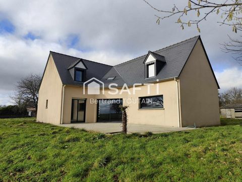 Située à La Chaise-Baudouin (50370), 10 min de VILLEDIEU (50800) et 15 min d'AVRANCHES (50300), cette maison bénéficie d'un environnement campagnard paisible, idéal pour les amoureux de la nature. La commune offre des commodités telles qu'une école à...