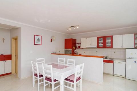 Apartments Matuško are located in Saplunara, which may be the last hidden jewel left in the Adriatic with untouched natural beauty, splendid beaches and rich vegetation. Property offers two accommodation units with common garden and BBQ facilities. P...