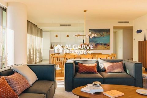 Located in Armação de Pêra. Discover an extraordinary seaside living experience in this elegant 3 bedroom apartment, part of an exclusive beachfront development in Armação de Pêra. With a prime location offering direct access to the golden sands of P...