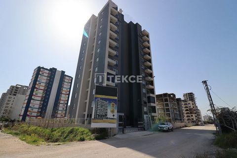 Instapklare Woningen in Mersin Arpaçbahşiş Mersin valt op door aantrekkelijke investeringsmogelijkheden, het milde klimaat, de schone lucht, de zon en de kilometerslange stranden. Winkelcentra, jachthavens, strandpromenades en een gevarieerd keukenaa...