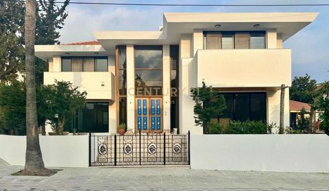 Detached house For rent in Limassol City. The Detached house is 400 sq.m. and it is located on a plot of 520 sq.m.. It consists of: 5 bedrooms (4 Master), 5 bathrooms, 6 wc, 1 kitchens, 1 living rooms and it also has 2 parkings (1 Closed, 1 Open). Th...