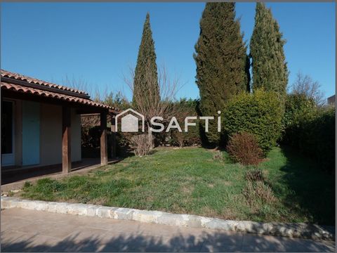 Située à Vaison-la-Romaine dans un secteur résidentiel, cette maison bénéficie de l'attrait authentique de cette charmante commune provençale. Réputée pour son riche patrimoine historique et ses paysages pittoresques, elle offre un cadre de vie paisi...