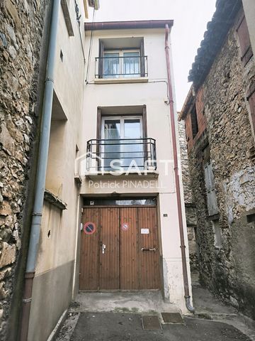 Maison d'habitation T3, sur 3 niveaux, 2 chambres, 2 WC, 1 salle d'eau, 1 garage