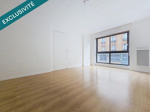 GRAND DEUX PIECES AU PIED DU METRO