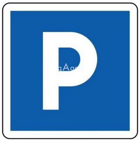 Saint Germain en Laye, plein centre, place de parking en sous-sol