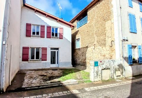 Maison de ville, 3 ch au coeur d'Amou