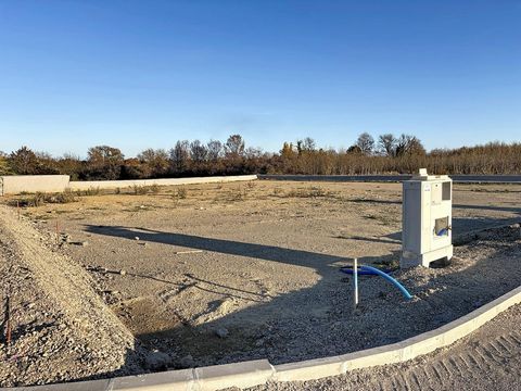 terrain à bâtir à Mauguio de 325 m²