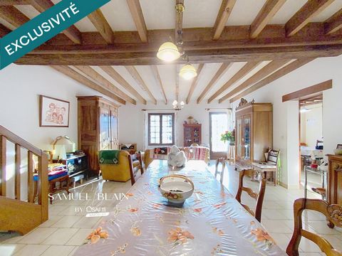 Maison de 210 M2 + 2 Greniers 45 M2, 3 GARAGES.