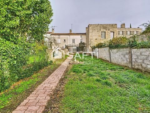 Maison de ville rénovée avec jardin & dépendance