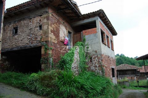 Identificação do imóvel: ZMES506183 House for sale of 170 m2 with building plot of 600 m2 and bread basket of 64 m2 in the heart of the council of Villaviciosa (Asturias), in the parish of Lugás. Whether you want to live in a small village, very well...