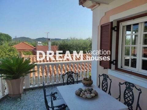 Description Agios Dimitrios, Detached house For Sale, 170 sq.m., In Plot 333 sq.m., 3 Bedrooms 2 Kitchen(s), 2 Bathroom(s), 1 WC, Energy Certificate: E, Features: Fireplace, AirConditioning, Price: 270.000€. Πασχαλίδης Γιώργος Additional Information ...