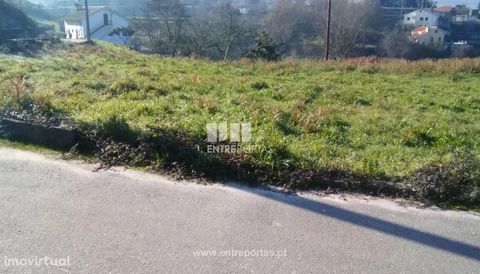 Land with an area of 1074 m2 for sale in Gondarém, Vila Nova de Cerveira. Situated in a quiet area, excellent sun exposure and good access. Ref.: C02236. ENTREPORTAS Founded in 2004, the ENTREPORTAS group with more than 15 years, is a leader in real ...