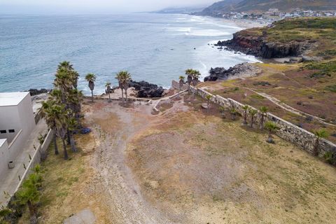 Finally, an oceanfront lot in Punta Piedra to build your dream Oceanfront Oasis! Take advantage of this hard to come by opportunity to experience an unparalleled view of the Pacific, every day. This 20,899.7 Square Foot Lot is located in the coveted ...