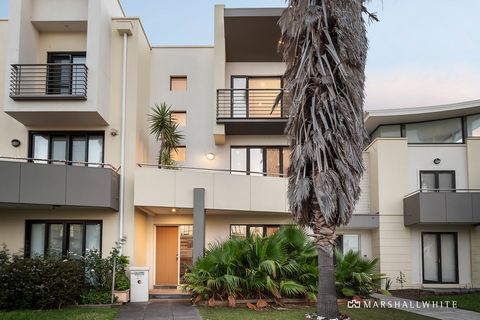 Just steps from Port Melbourne beach, this contemporary residence delivers an impeccable lifestyle base in a prized Beacon Cove setting. Ease of liveability along this premier stretch is assured, with ROW vehicle access to a double remote garage and ...