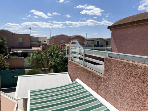 We invite you to come and discover this pavilion with neat services located in the Grazel district in Gruissan close to the beach. It consists on the ground floor of a living room of 12m2 overlooking a veranda, a bathroom with toilet, an independent ...